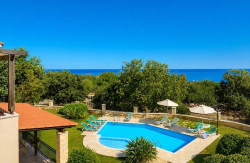 Gerani Villa | Villa Daphni - Four Bedroom Villa, Sleeps 8