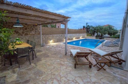 Tavronitis Villa | Villa Diktina with private pool sea view