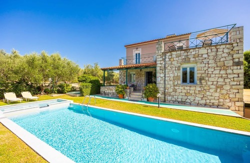 Katochori Villa | Villa Dimitris - Three Bedroom Villa, Sleeps 6