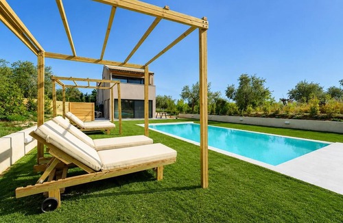 Dafnata Villa | Villa Elea - Two Bedroom Villa, Sleeps 4