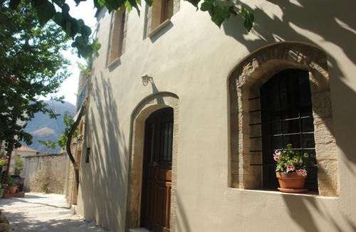 Argyroupoli Villa | Villa Eleva