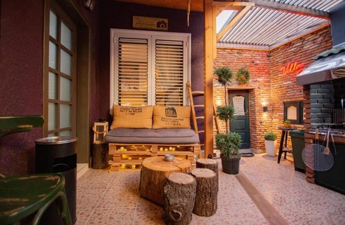 Korce Villa | Villa Elezi