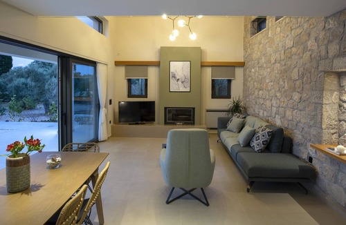 Agios Ioannis Villa | Villa Elia 2 Bedroom Villa 6 Guests 5 Minutes From Lefkada Ciity