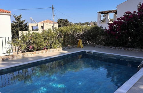 Kefalas Villa | Villa Elpida (Kefalas) Detached house with seaview & private pool