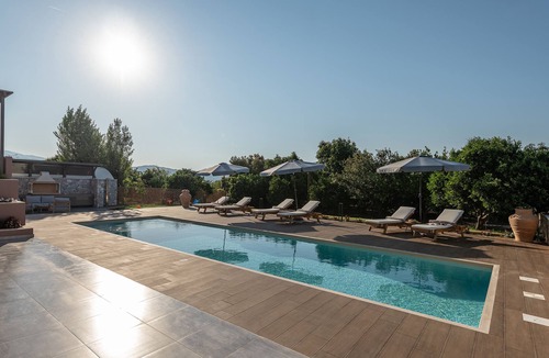 Agia Villa | Villa Enny, Modern & Luxurious, Heated Pool