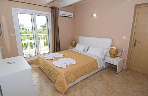 Georgioupolis Villa | Villa Fantasia- Less than 5-Min Walk to Kalivaki Beach
