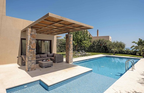 Kefalas Villa | Villa Fos | Private pool, elegance & seaview!