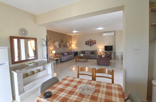 Nea Potidaia Cottage | Villa George by RentalsPro - Nea Potidaia