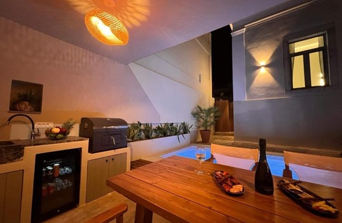 Agios Nikolaos Villa | Villa 'Gioma Luxury' with Mountain View, Wi-Fi and Air Conditioning