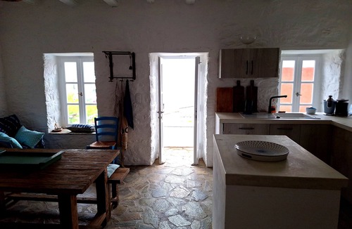 Idhra House | Villa Helios - House for 9 people on Hydra (Kiafa). Spectacular view.