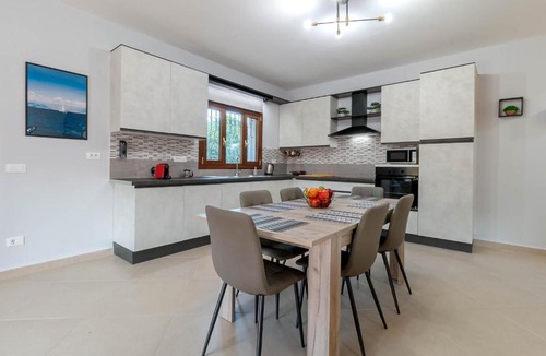 Kato Korakiana House | Villa Henkel B