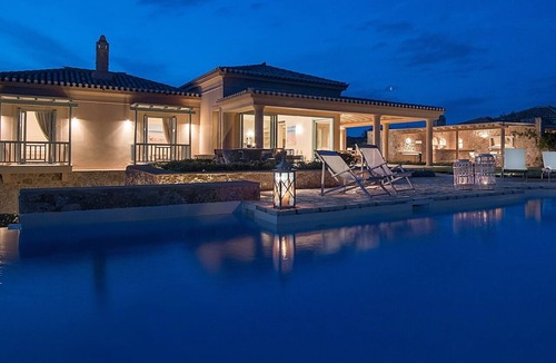 Kilada Villa | Villa in Peloponnese with Beach & Pool