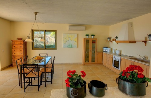 Karavados Villa | Villa 'Ippokampos Ideales Resort' with Sea View, Wi-Fi and Air Conditioning