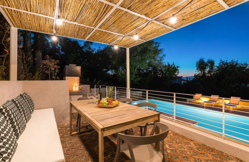 Benitses Villa | Villa Jacaranda Mauve