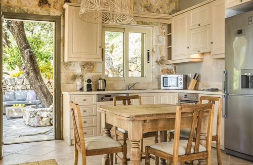 Roda Villa | Villa Kalou Cottage by Villa Plus