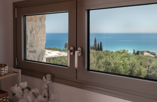 Alonia Villa | Villa Kamaria - 2 Bedrooms with Private Pool and Sea View