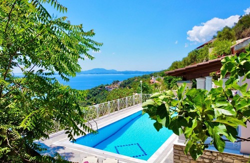 Nisaki Villa | Villa Kaminaki Fantasia with private pool