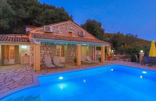 Nisaki Villa | Villa Kefalaki: Superb sceneries and views, private pool