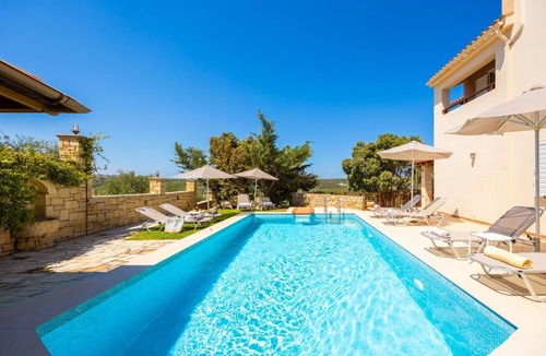 Achlades Villa | Villa Korini - Four Bedroom Villa, Sleeps 8