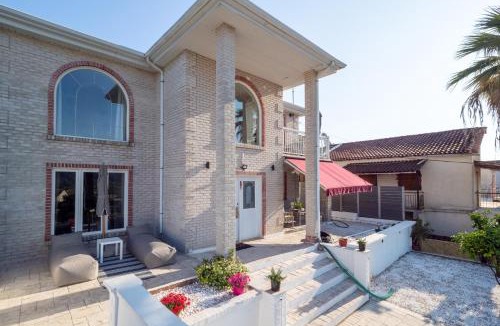 Petriti Villa | Villa Kostamaria