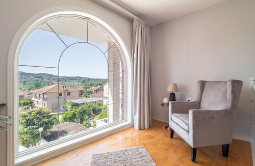 Petriti Villa | Villa Kostamaria, spacious 5 Bed, 3Ba, Sea view, private pool