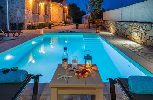 Vlachopoulatika House | Villa Labovitsa in Paxi