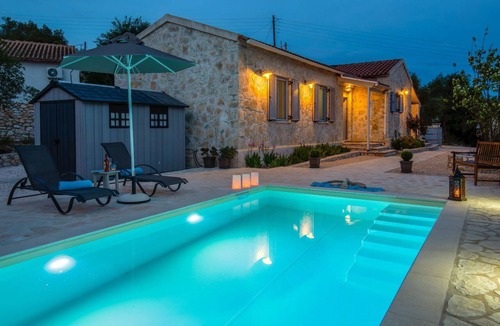 Vlachopoulatika House | Villa Labovitsa in Paxi