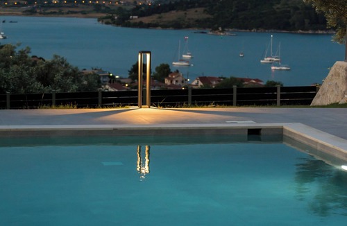 Lygia Villa | Villa Laertis.