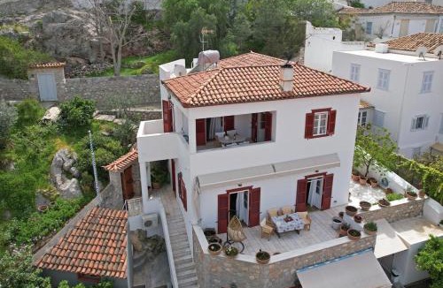 idhra House | Villa Leonard - Comfort Villa