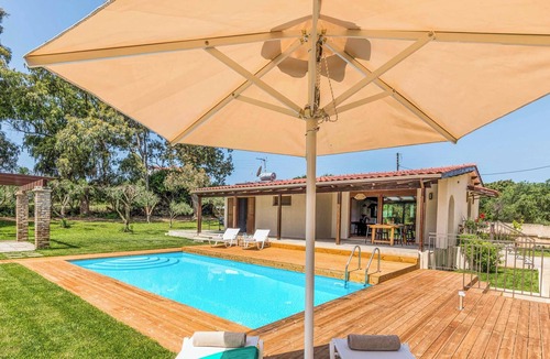 Chalikounas Villa | Villa Lepti Ammos - Two Bedroom Villa, Sleeps 4