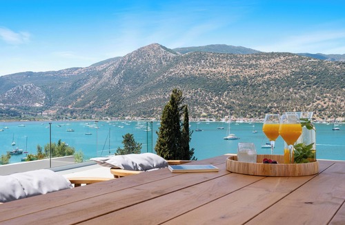 Geni Villa | Villa Lethia - Spacious Interiors, Private Pool, and Breathtaking Sea Views!