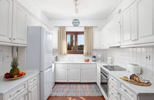 Agios Spyridon Corfu Villa | Villa Lianolia: Huge pool, A/C, WiFi, near the beach