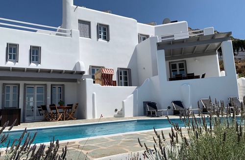 Maragas Villa | Villa Lithari: enjoy magnificent views and your own private pool (Plaka/Orkos)