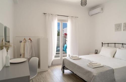 Karterados Villa | Villa Makrilis by The Villa Collector