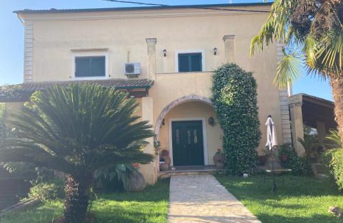 Alepou House | VILLA MARIA