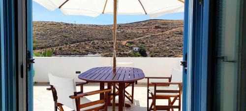 Loutra House | Villa Mariza Kythnos