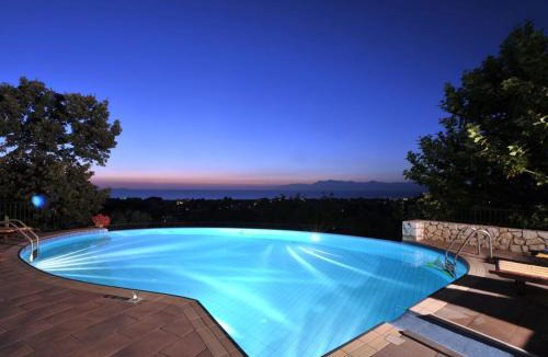 Almiros Beach Villa | Villa Melenia