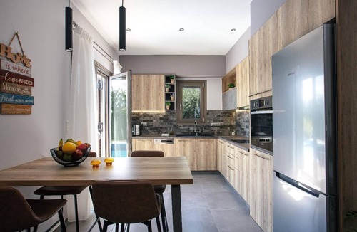 Armenoi Villa | Villa Memories - Four Bedroom Villa, Sleeps 8