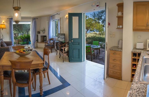 Agios Nikitas Villa | Villa Mimosa - Agios Nikitas Villas