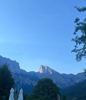 Shale Hotel | Villa Molla