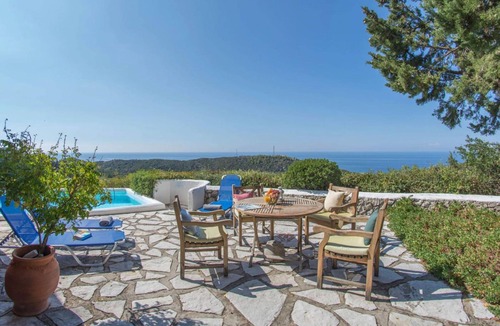 Agios Nikitas Villa | Villa Myrtia - Agios Nikitas Villas