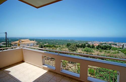 Kiparissia House | Villa Myrto