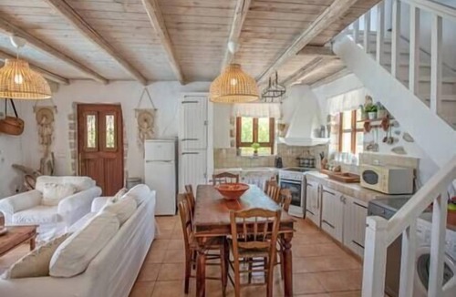 Evreti Villa | Villa Mystique - Evreti Village