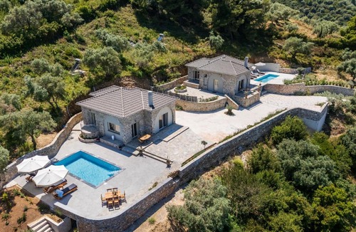 Skopelos Apartment | Villa Nanoula & Villa Stella Twin Villas Retreat
