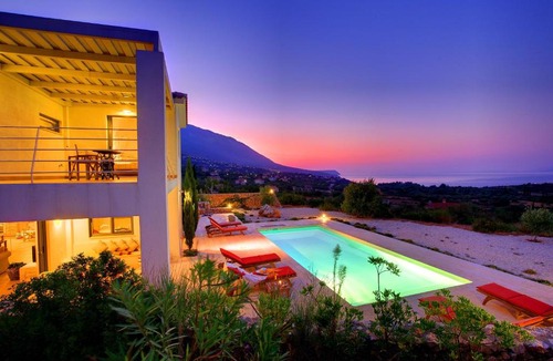 Karavados Villa | Villa Nautilos Ideales Resort