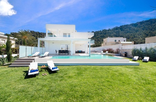 Filerimos Villa | Villa Odysseas with Private Pool