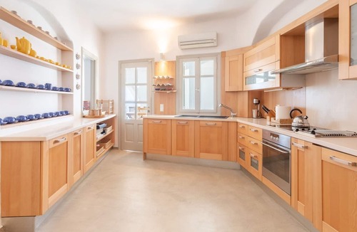 Agios Ioannis Villa | Villa Olivia - Stunning Sunsets in the Most Desirable Location