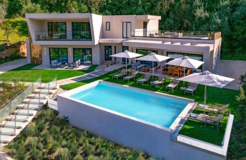 Peroulion Villa | Villa Optima by Villa Plus