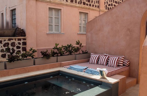 Oia Villa | Villa Oro | 5 Bedroom Villa with Pool and Hot Tub