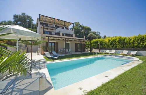 Pigianos Kampos Villa | Villa Orsalia - Six Bedroom Villa, Sleeps 11